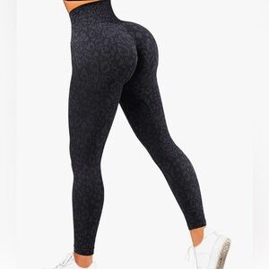 SUUKSESS Scrunch Butt Leggings - Leopard Print - Medium